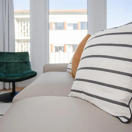 Liiiving In Porto-modern & Glam Rooftop Apartment Porto