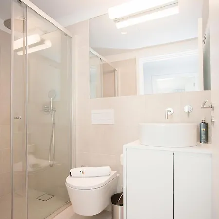 Apartment Liiiving In Porto-modern & Glam Rooftop Porto