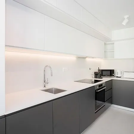 Liiiving In Porto-modern & Glam Rooftop Apartment