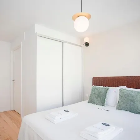 Apartment Liiiving In Porto-modern & Glam Rooftop