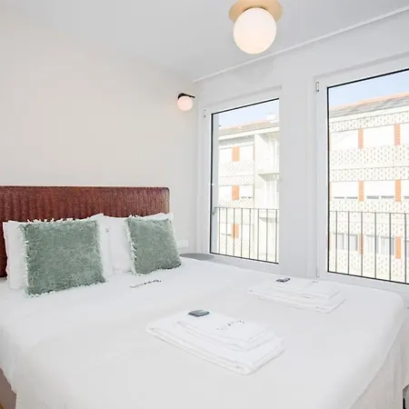 Apartment Liiiving In Porto-modern & Glam Rooftop Porto